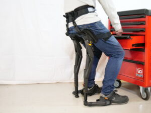 Ergoesqueleto de alternância de posturas sentadas/de pé IP14 - GOBIO