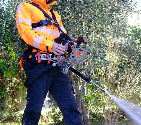 Photo de l'exosquelette IP20-EXON-MINI en application Photo de l'exosquelette IP20-EXON-MINI en application